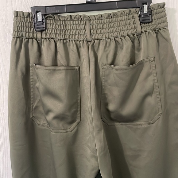 Abercrombie & Fitch Olive Dressy Trouser Joggers High Rise Elastic Band Sz Large - Picture 6 of 8